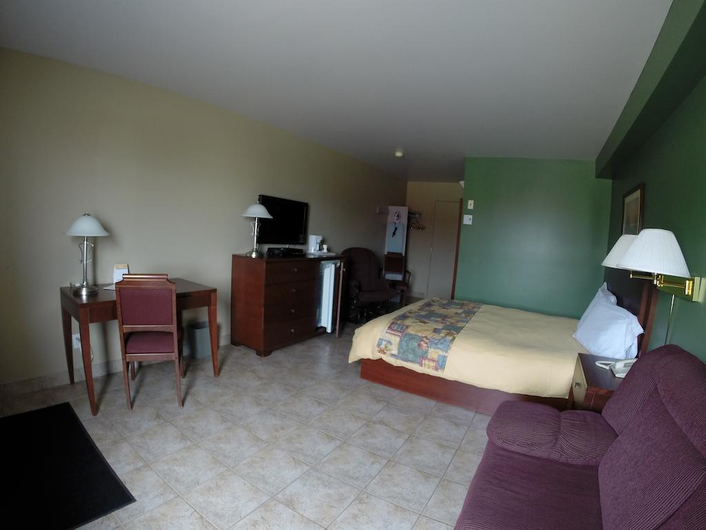 לה פוקטייר Motel Le Pocatois חדר תמונה