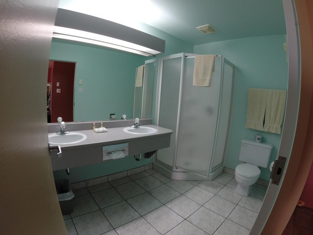 לה פוקטייר Motel Le Pocatois חדר תמונה